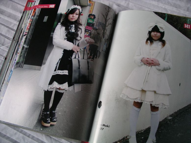 Gothic Lolita und Shiro Lolita